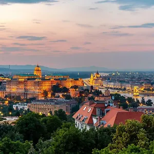  Apartment Apartment On Gellert Hill Budapest Downtown With Free Garage & Castle View